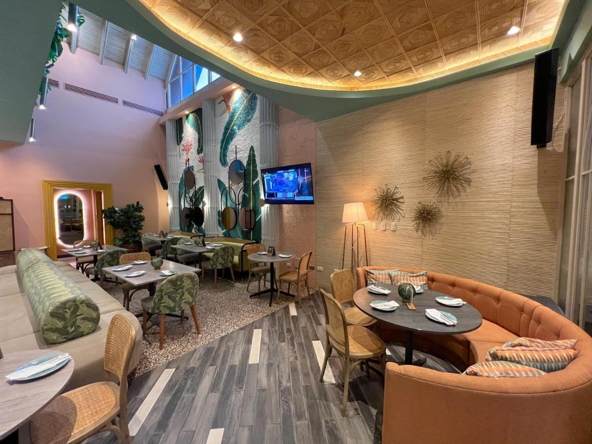 Vacation Suites With Rooftop Pool, Beach Club, Spa, Restaurants - Ducassi Collection - Playa Los Corales Punta Cana Buitenkant foto